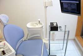 ���j�^�[�ݔ�